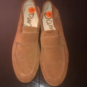 Men’s size 7 suede loafers